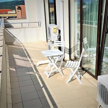 Apartments Stamopolu Lux With Pool View Primorsko Bagian luar foto