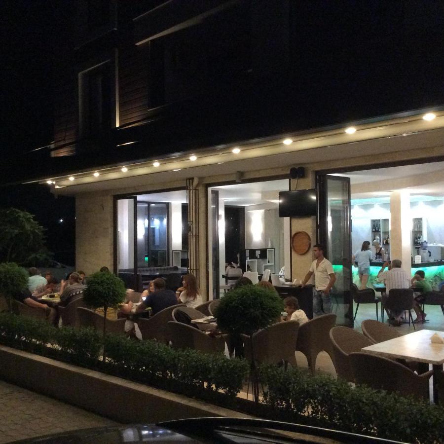 Apartments Stamopolu Lux With Pool View Primorsko Bagian luar foto