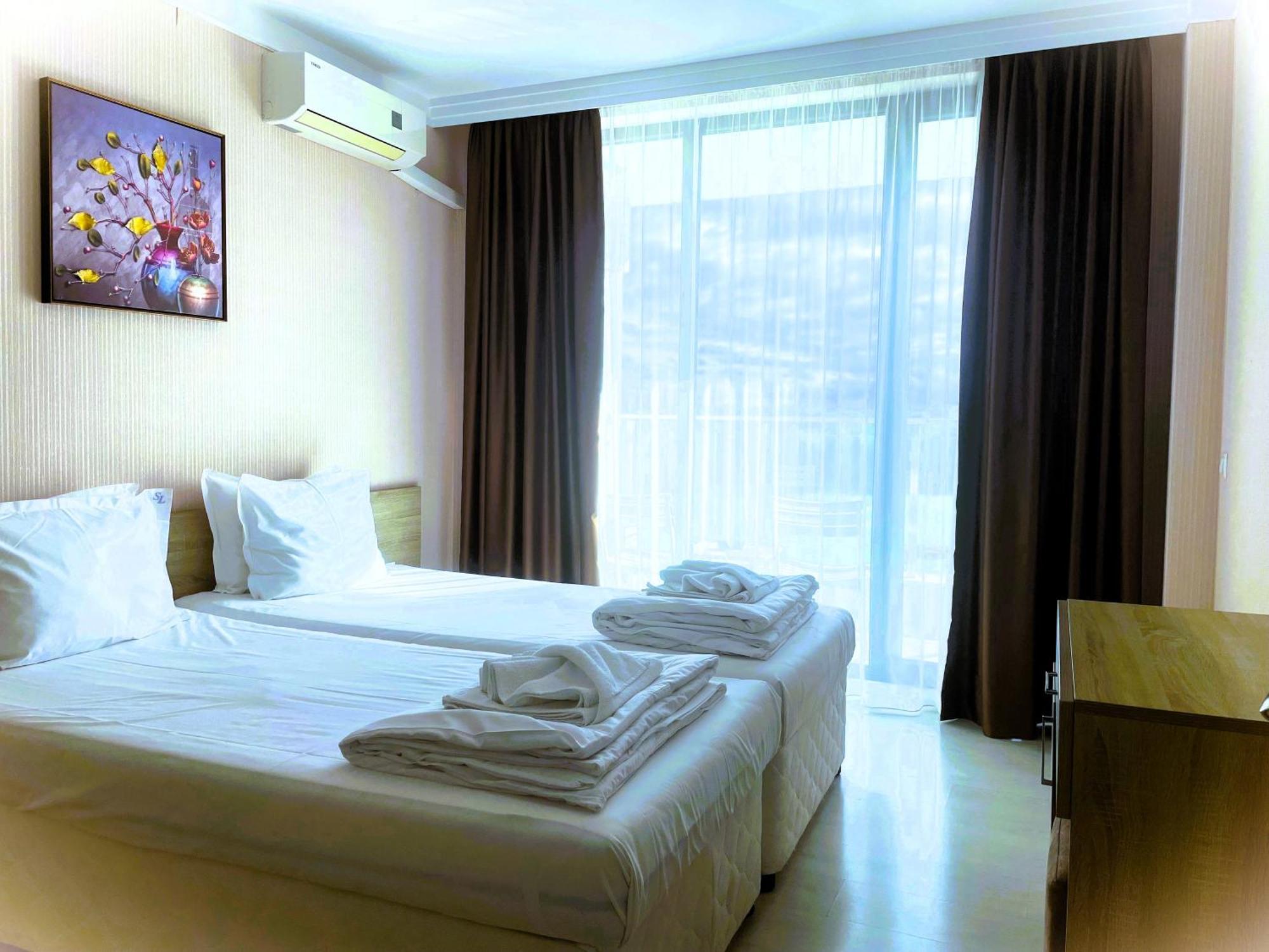Apartments Stamopolu Lux With Pool View Primorsko Bagian luar foto